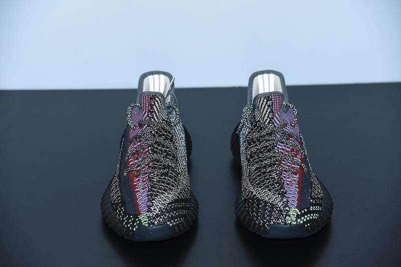 ad*s Y**zy boost 350 v2 reflective yecheil fx4145