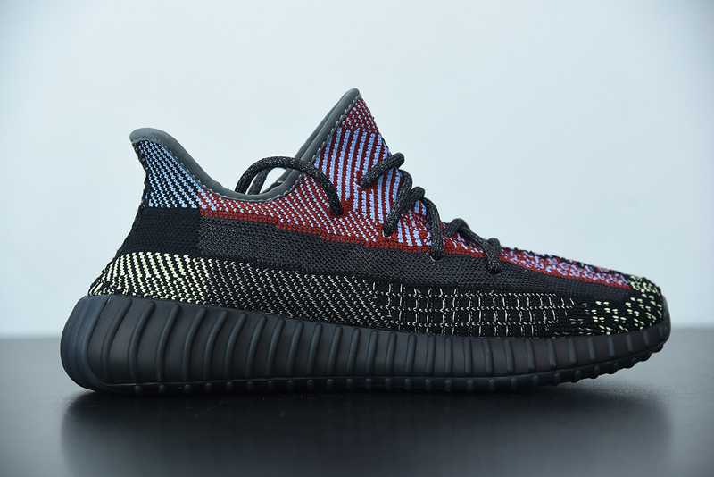 ad*s Y**zy boost 350 v2 reflective yecheil fx4145