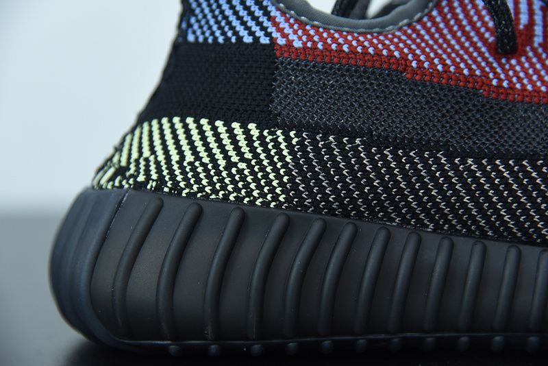 ad*s Y**zy boost 350 v2 reflective yecheil fx4145