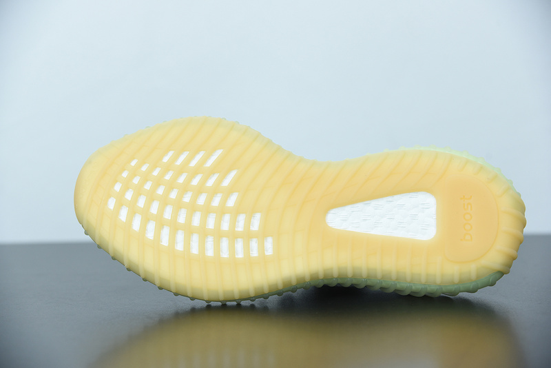 ad*s Y**zy boost 350 v2 yeshaya non-reflective fx4348