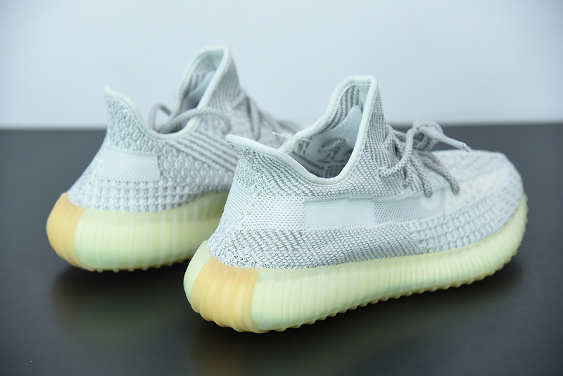 ad*s Y**zy boost 350 v2 yeshaya reflective fx4349