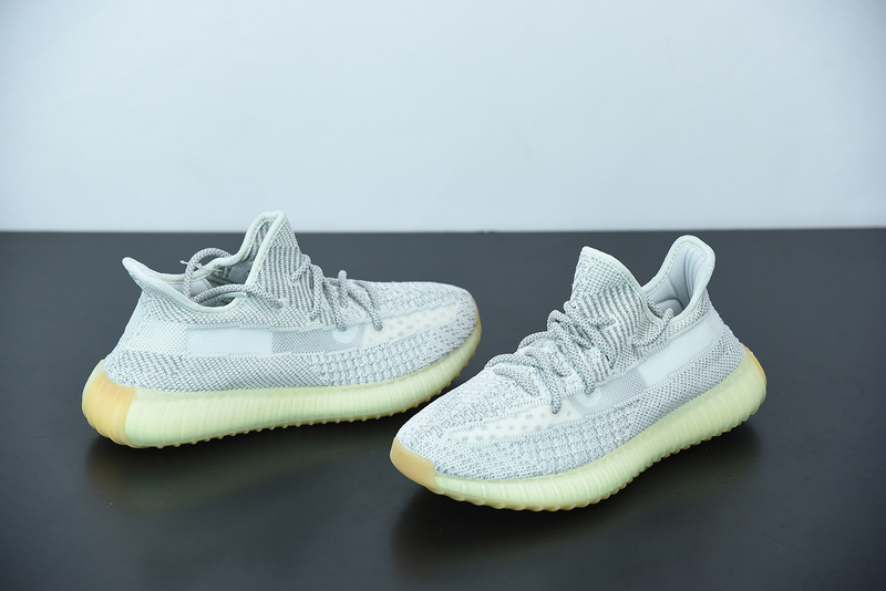 ad*s Y**zy boost 350 v2 yeshaya reflective fx4349