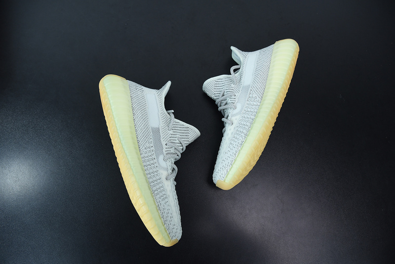 ad*s Y**zy boost 350 v2 yeshaya reflective fx4349