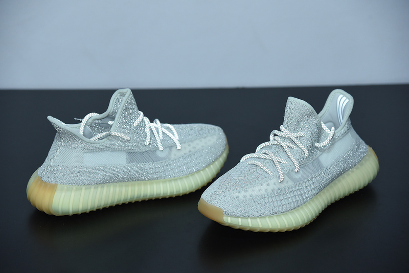 ad*s Y**zy boost 350 v2 yeshaya reflective fx4349