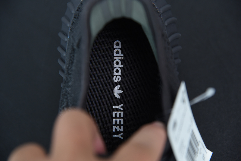 ad*s Y**zy boost 350 v2 cinder reflective fy4176