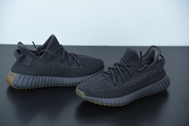 ad*s Y**zy boost 350 v2 cinder reflective fy4176