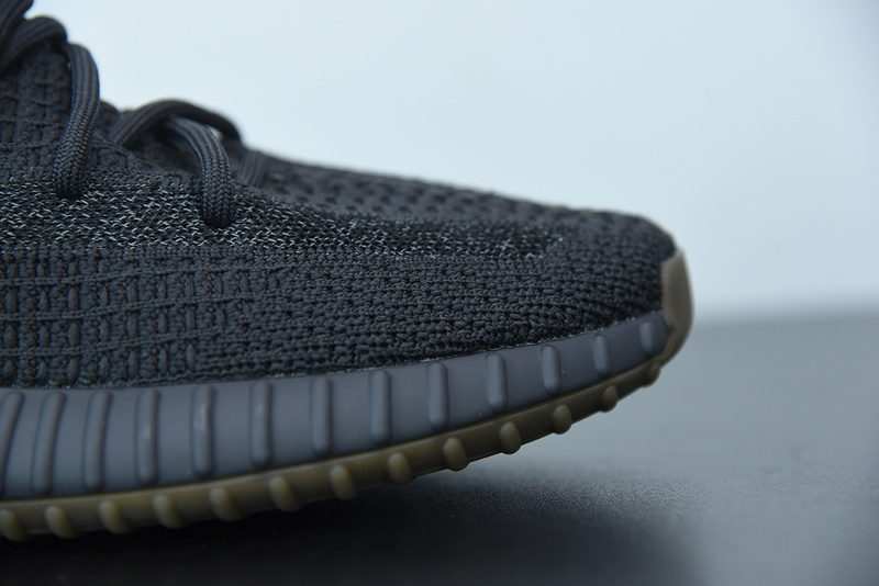 ad*s Y**zy boost 350 v2 cinder reflective fy4176