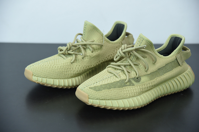 ad*s Y**zy boost 350 v2 sulfur fy5346