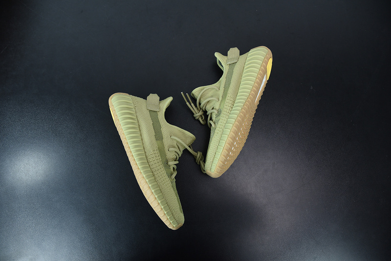 ad*s Y**zy boost 350 v2 sulfur fy5346