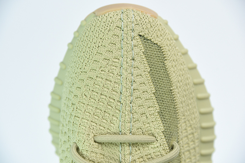 ad*s Y**zy boost 350 v2 sulfur fy5346