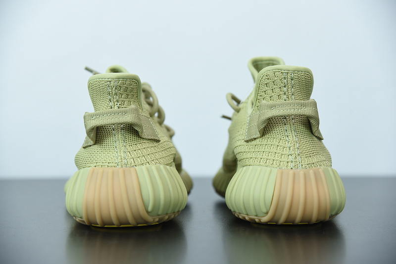 ad*s Y**zy boost 350 v2 sulfur fy5346