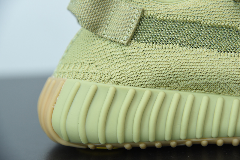 ad*s Y**zy boost 350 v2 sulfur fy5346
