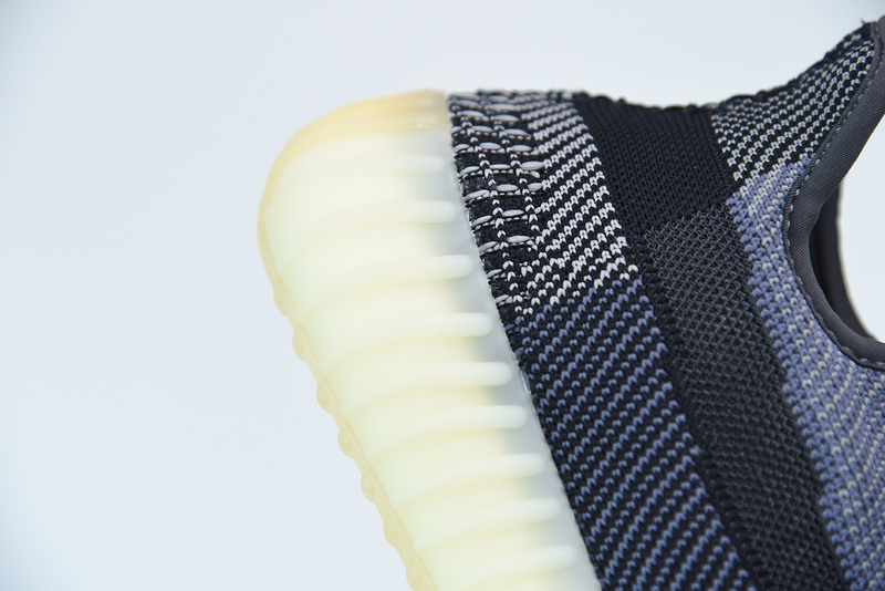 ad*s Y**zy boost 350 v2 “carbon” fz5000
