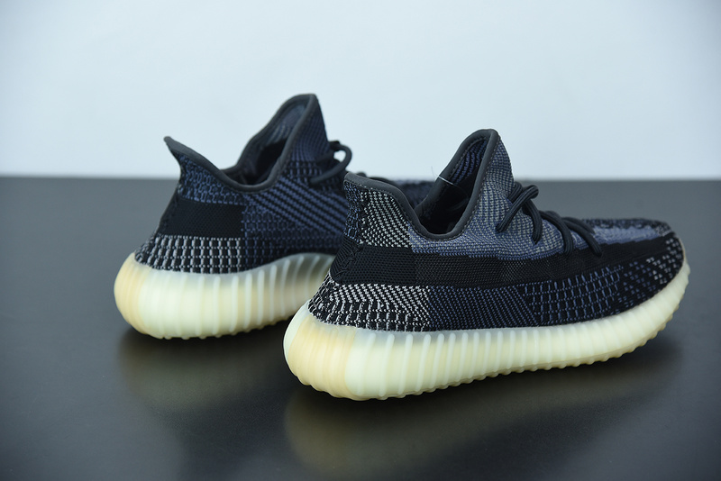 ad*s Y**zy boost 350 v2 “carbon” fz5000