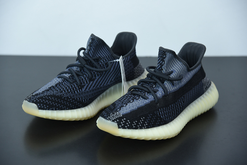 ad*s Y**zy boost 350 v2 “carbon” fz5000
