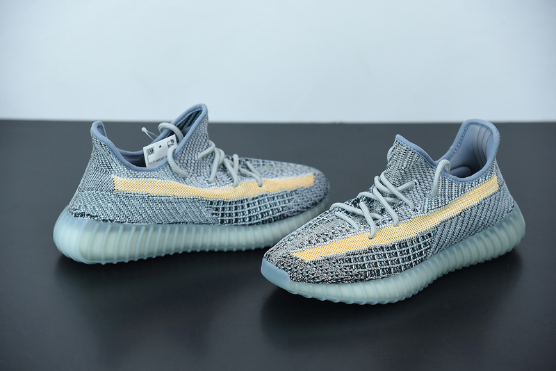 ad*s Y**zy boost 350 v2 ash blue gy7657