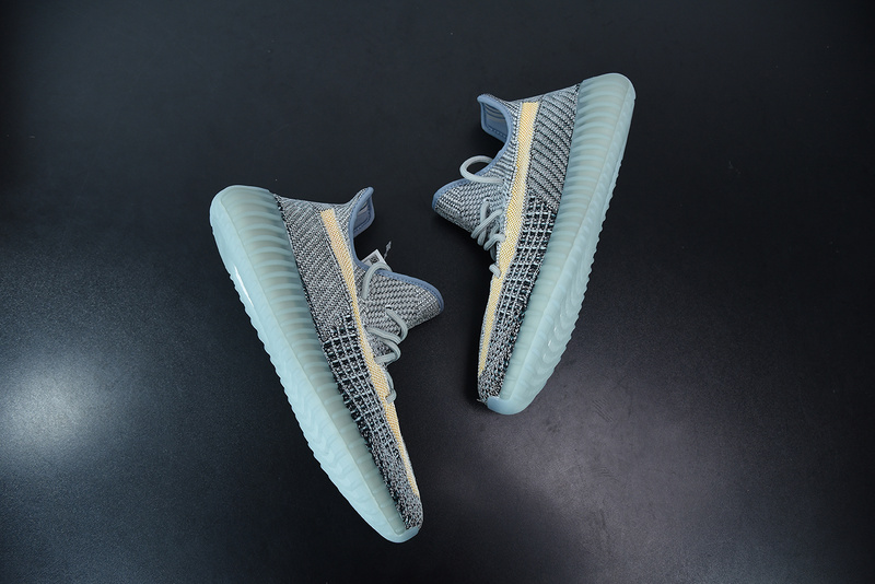 ad*s Y**zy boost 350 v2 ash blue gy7657