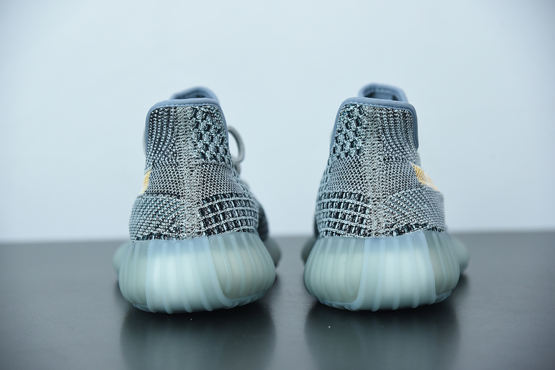 ad*s Y**zy boost 350 v2 ash blue gy7657
