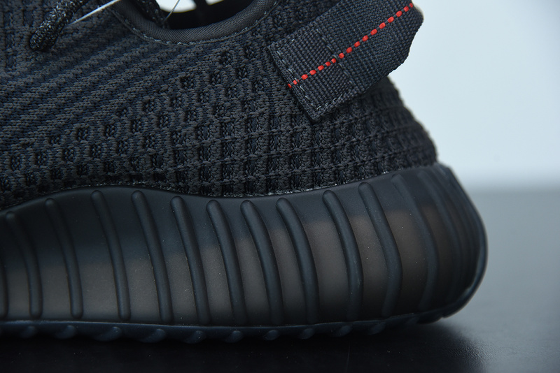 ad*s Y**zy boost 350 v2 non-reflective fu9006