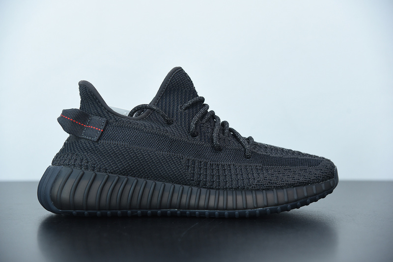 ad*s Y**zy boost 350 v2 non-reflective fu9006