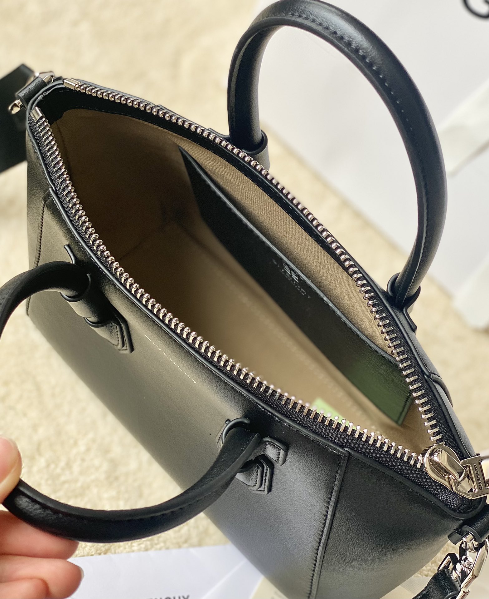 Givenchy Antigona Sport -22*5*18CM