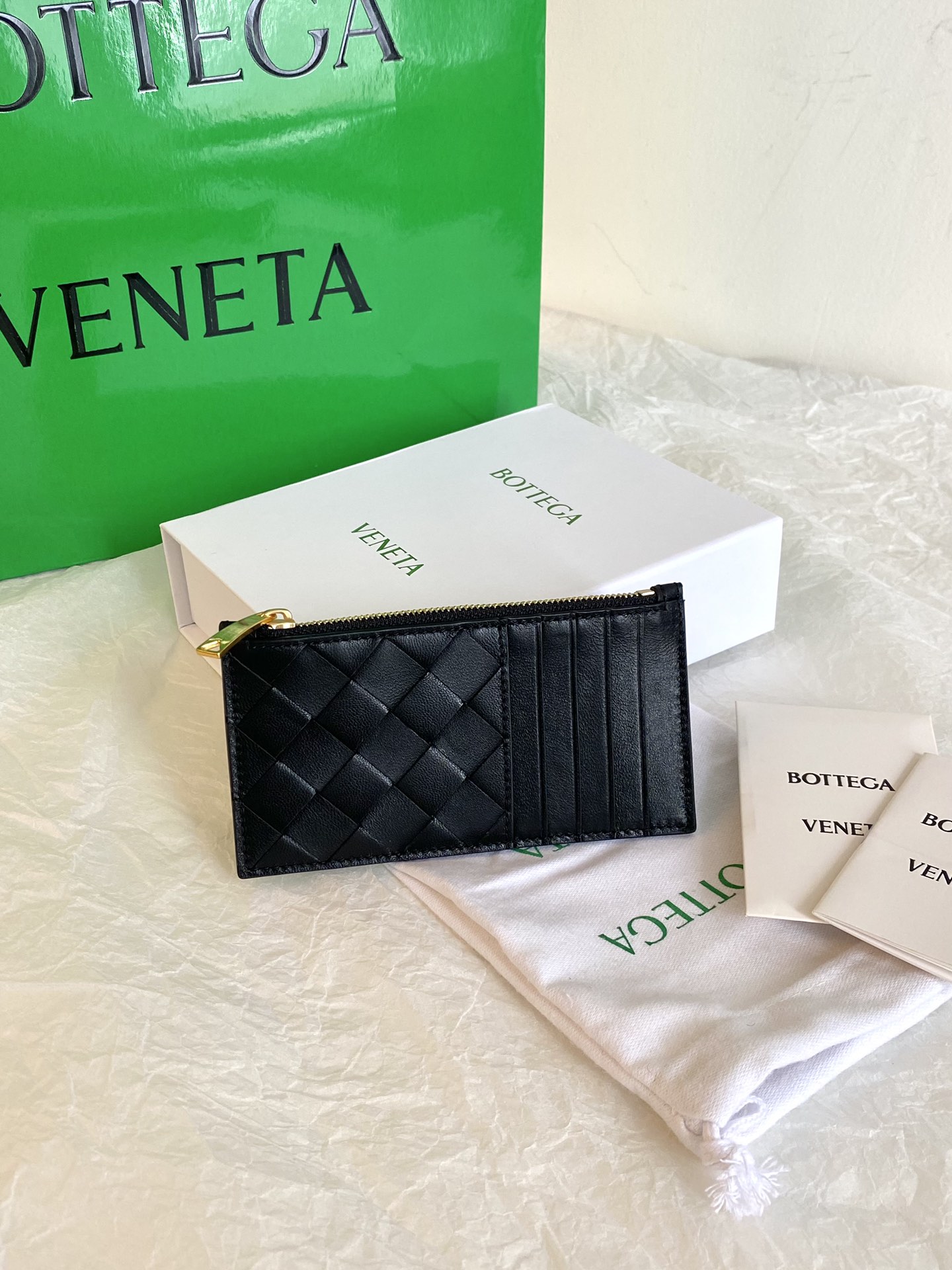 bo*te*ga Ve*ne*ta wallet-12cm