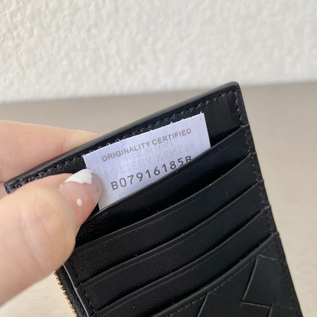 bo*te*ga Ve*ne*ta wallet-12cm