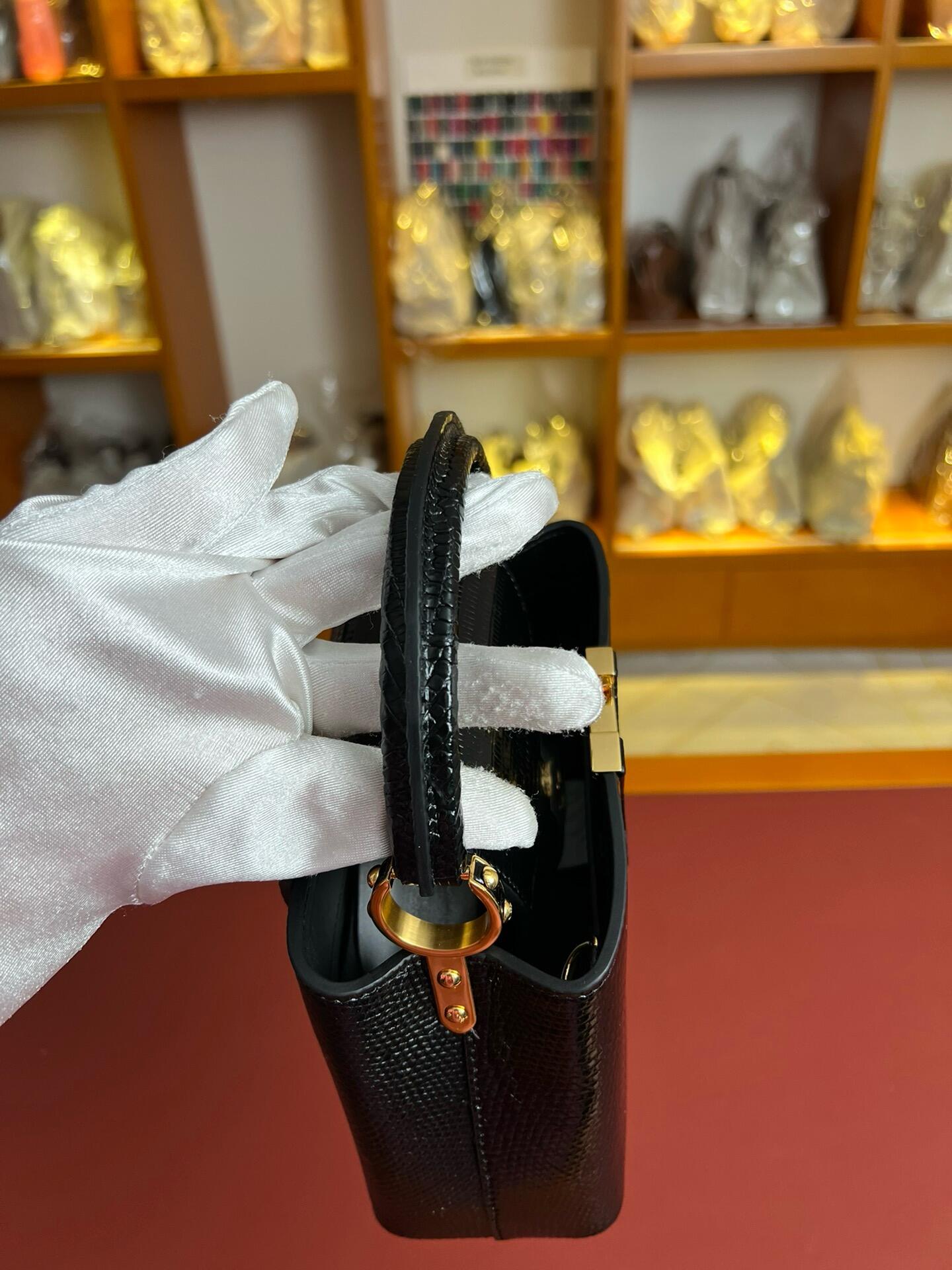 l0vis Vvtt0n mini capucines bag-21*14*8cm