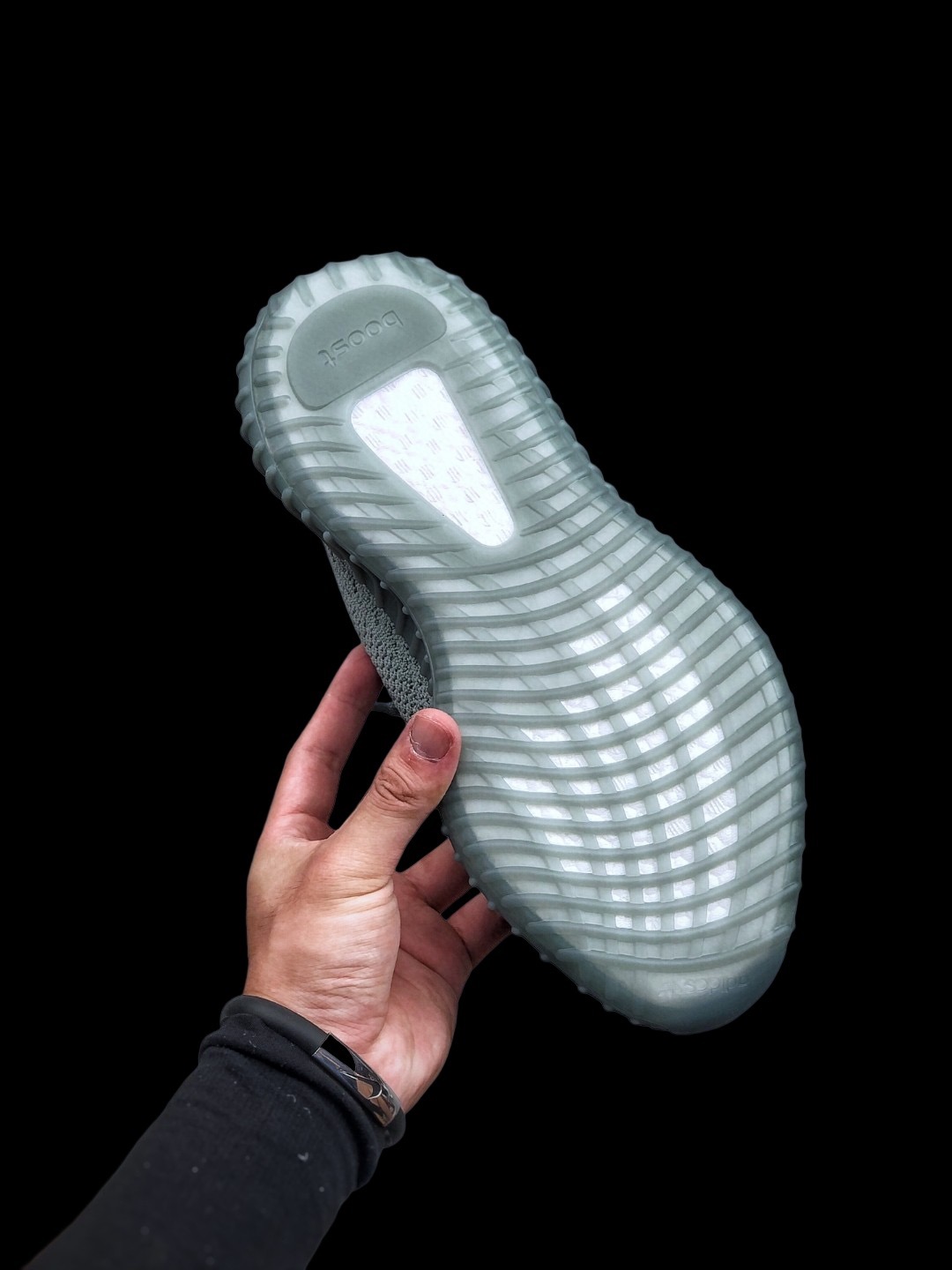 ad*s Y**zy boost 350 v2 jade ash hq2060