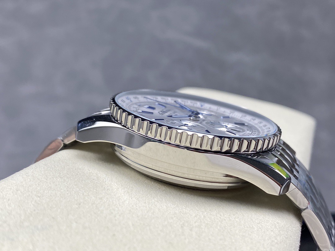 Breitling Navitimer B01 Chronograph Watch