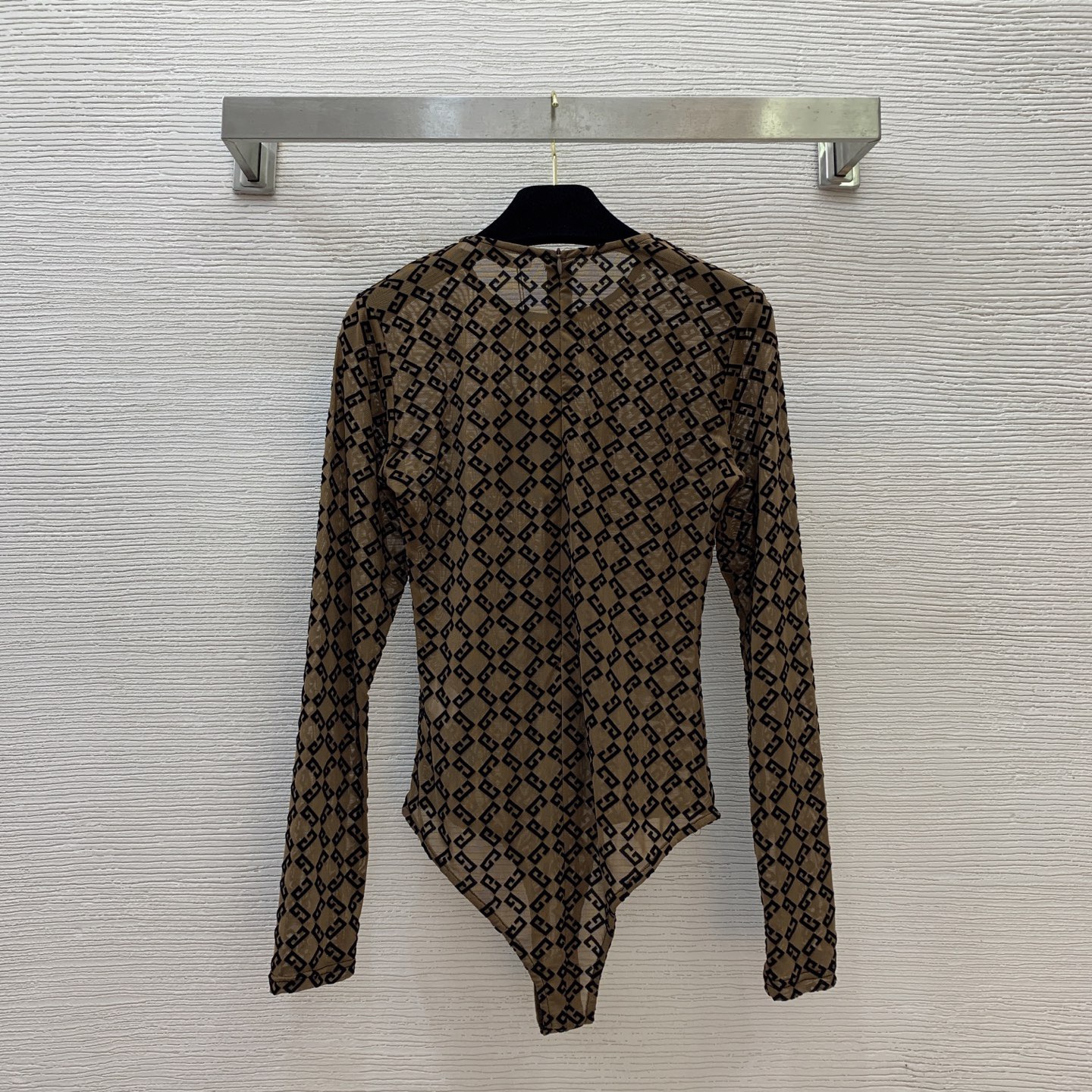 G1uenchy logo-flocked body