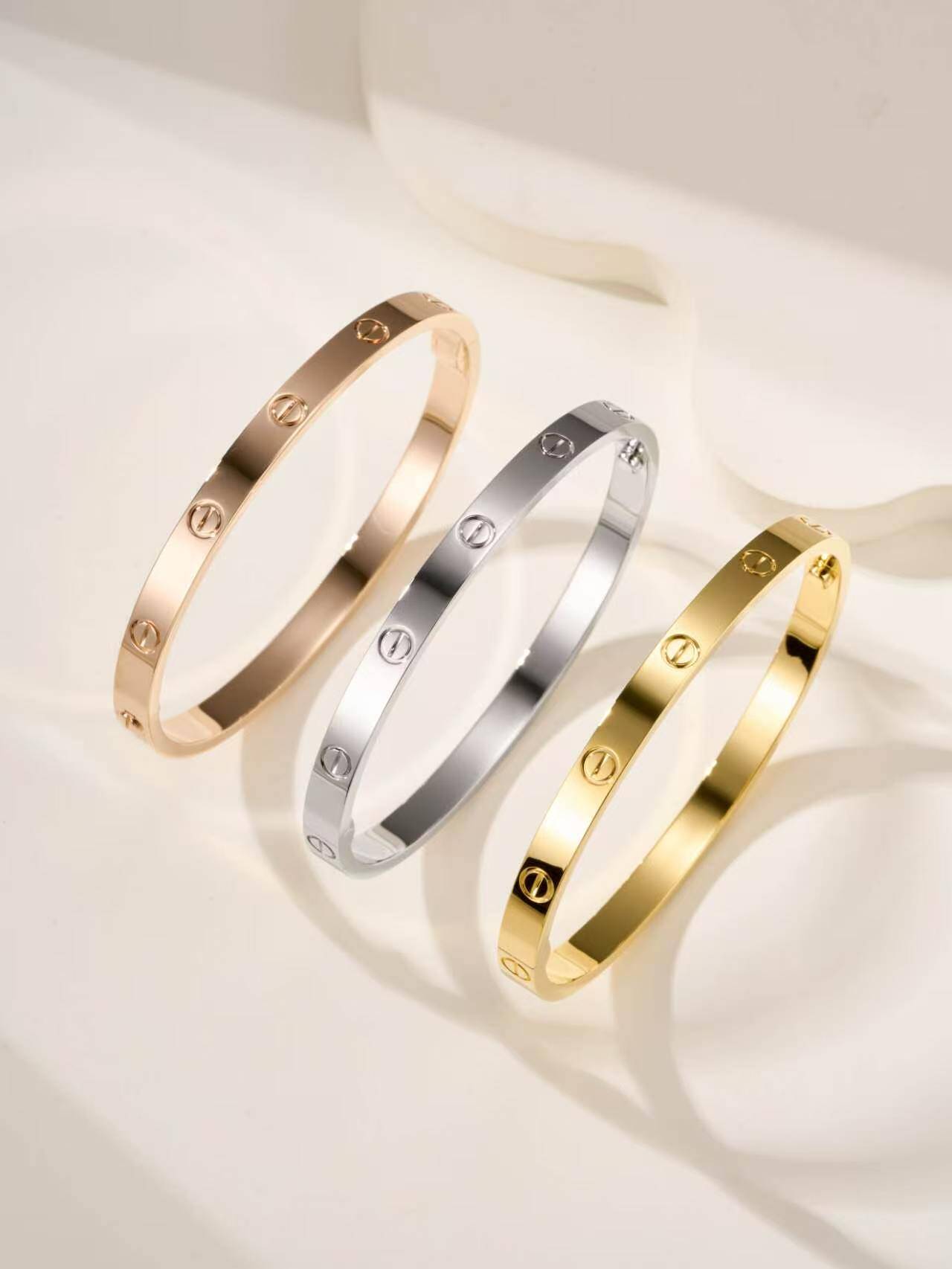 Ca*t1er Bracelet