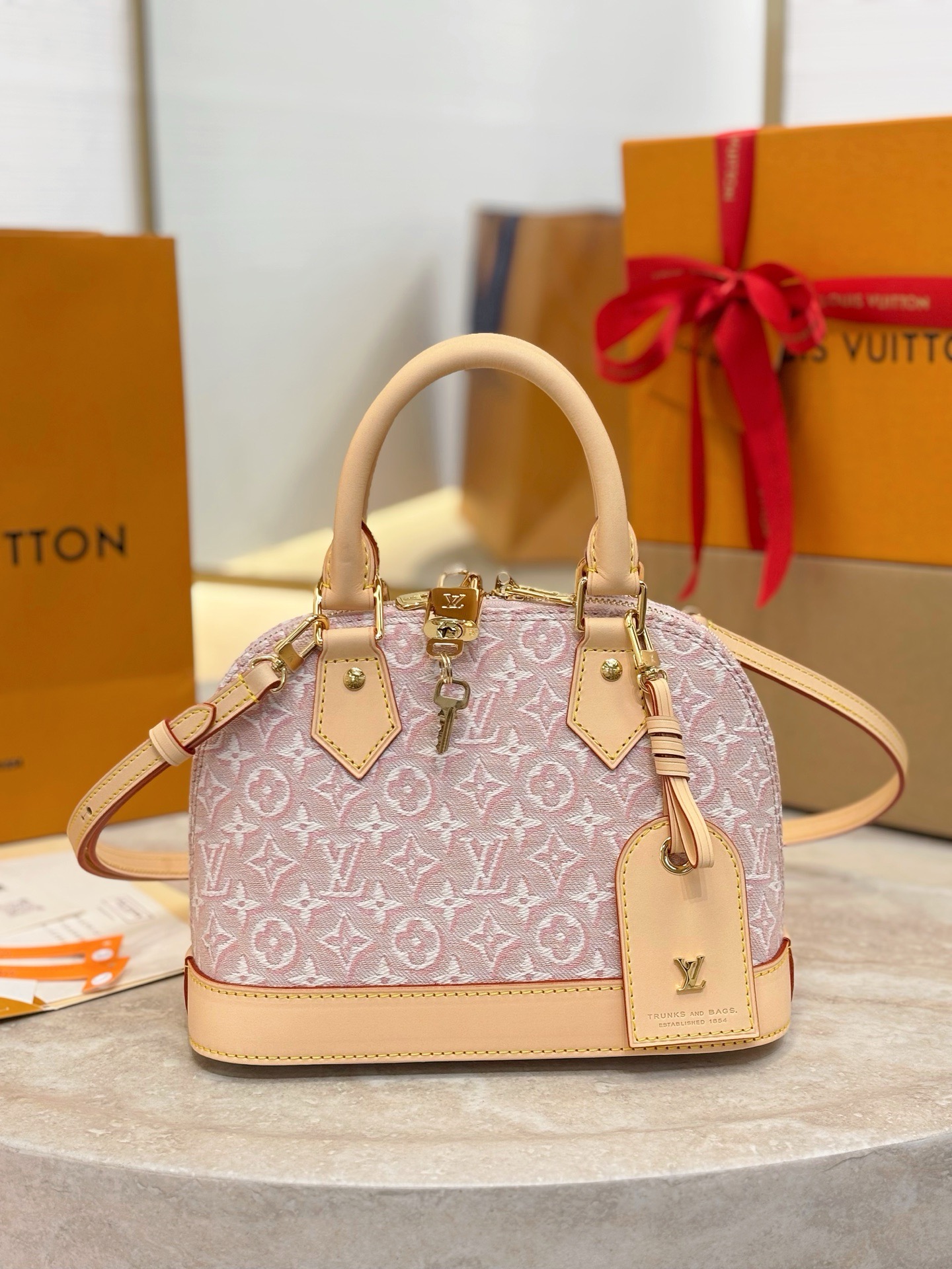 L0vis Vuitto*n Alma BB M14234-23.5 x 17.5 x 11.5CM