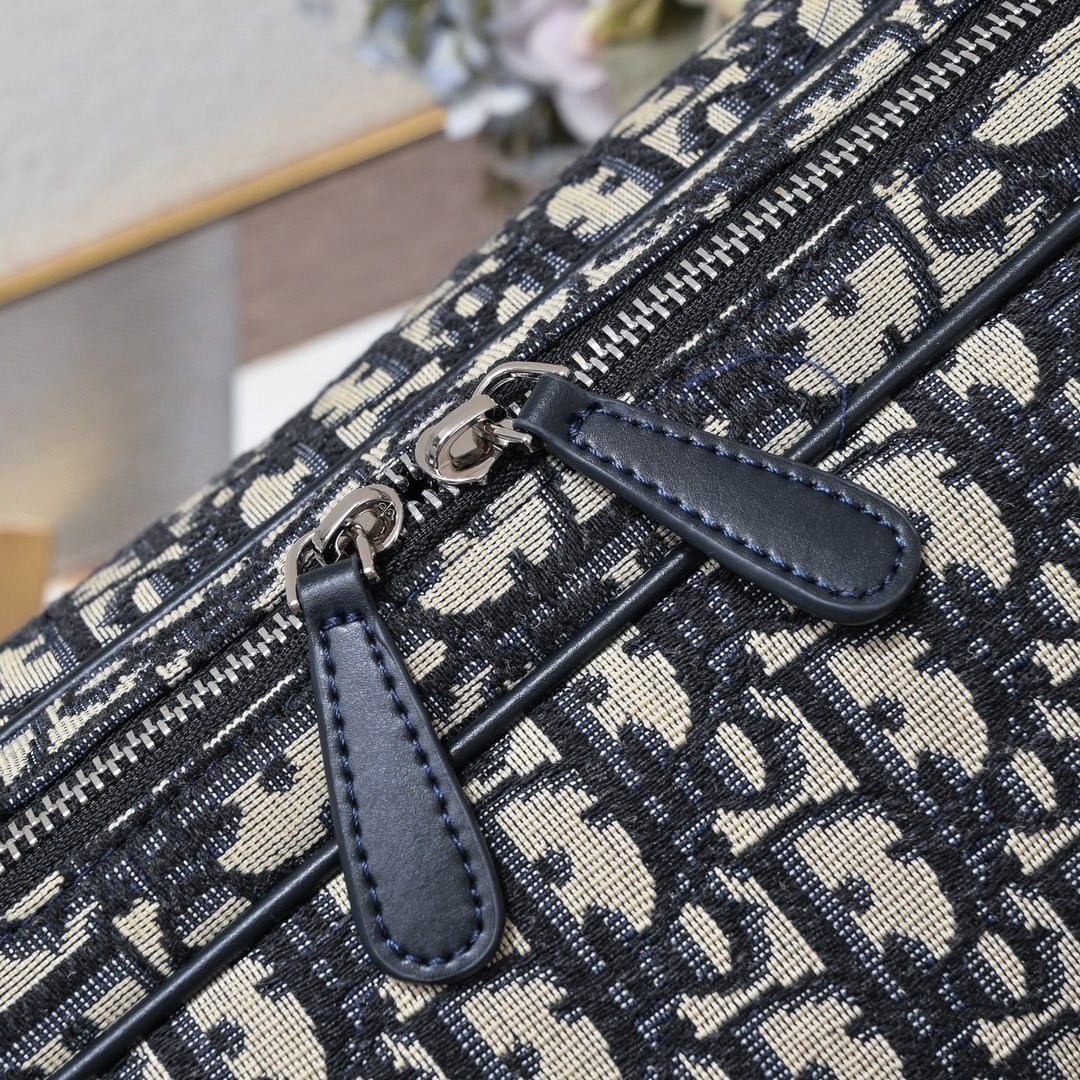 Diro Oblique Changing Bag-38 x 28 x 16CM