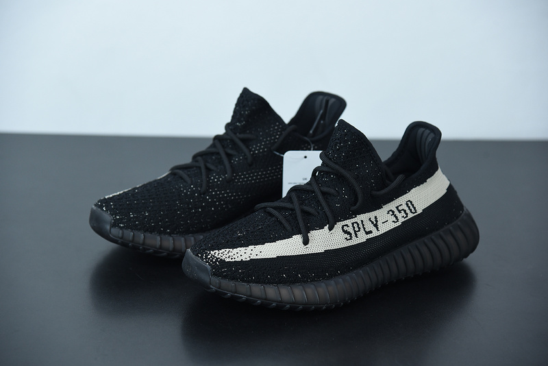 ad*s Y**zy boost 350 v2 "beluga" by1604