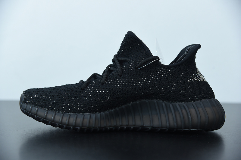 ad*s Y**zy boost 350 v2 "beluga" by1604