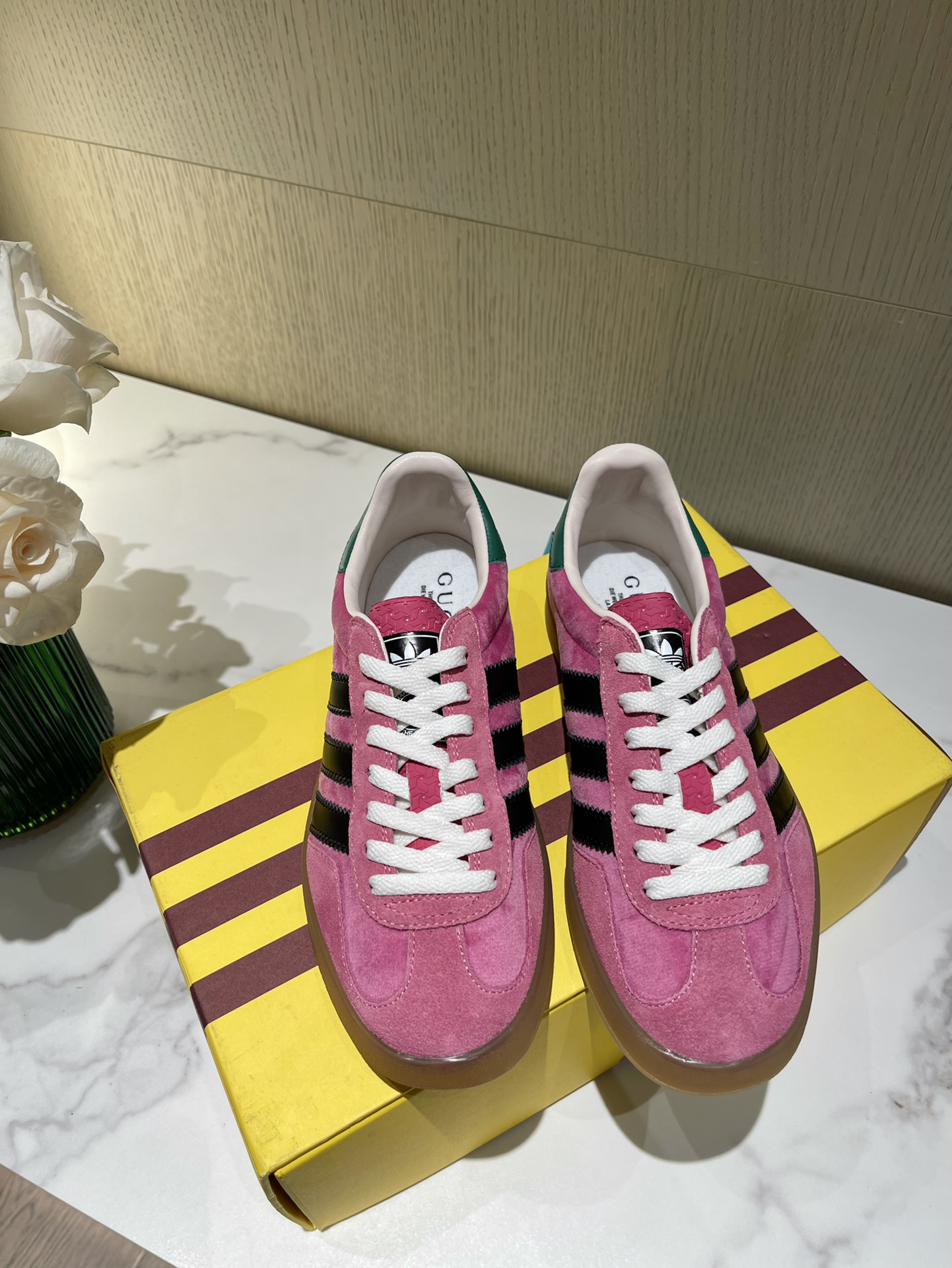 ad*sxG*u*i sneakers