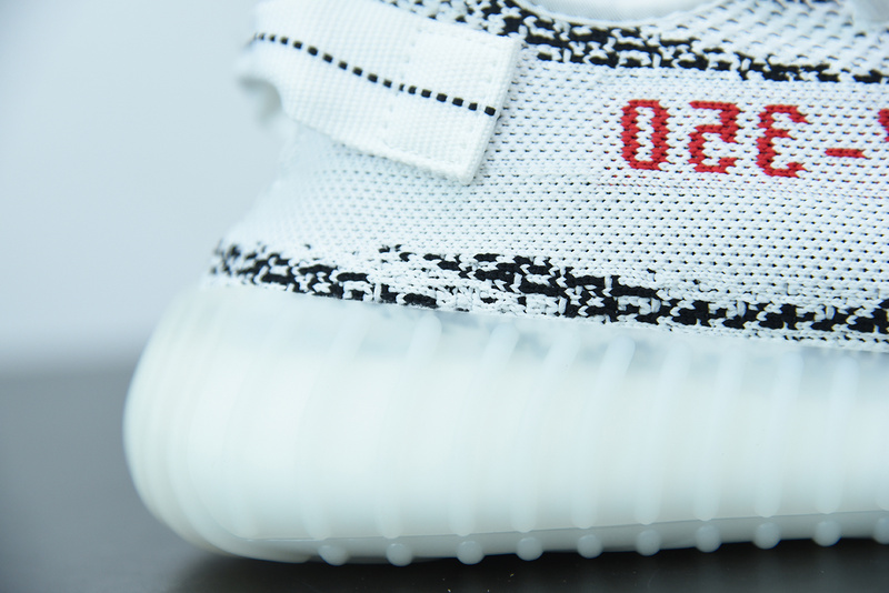 ad*s Y**zy boost 350 v2 "zebra" cp9654