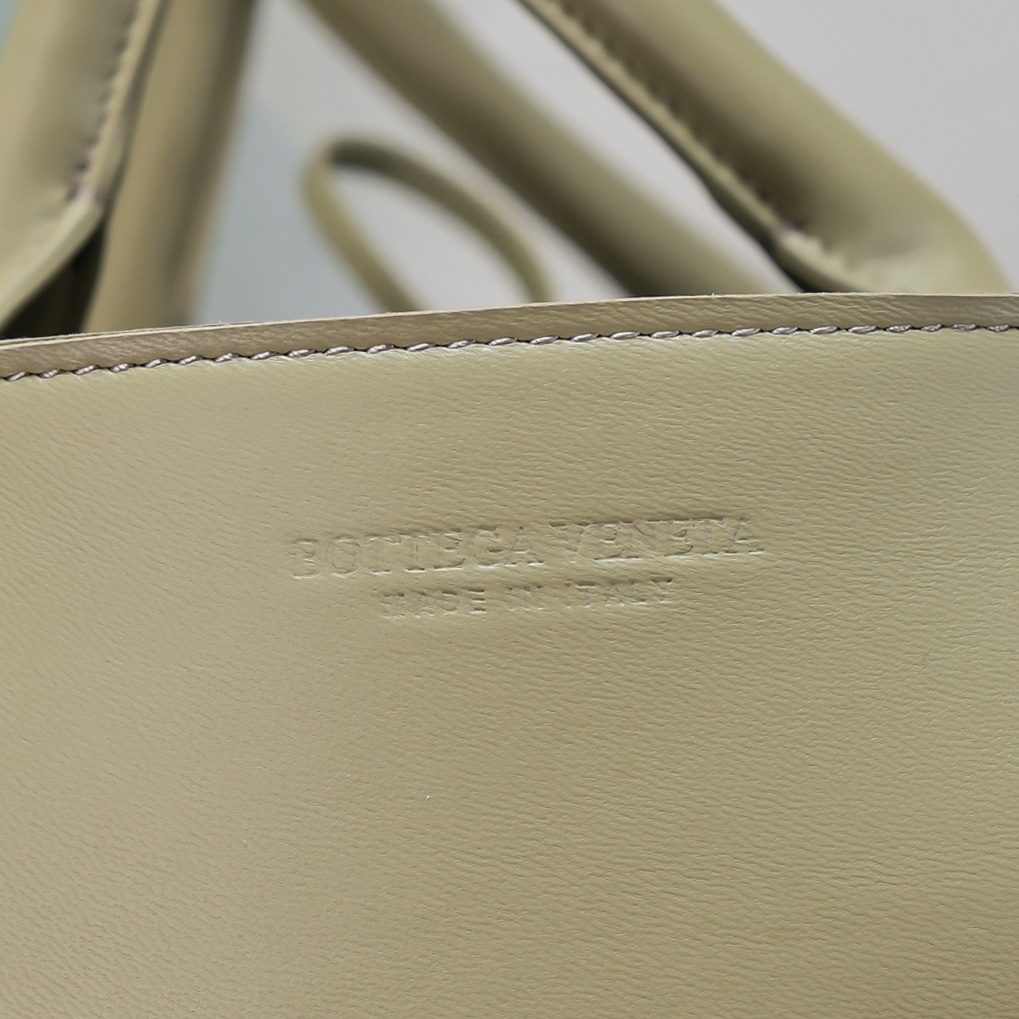 Bo*te*ga arco tote-30x20x11.5cm