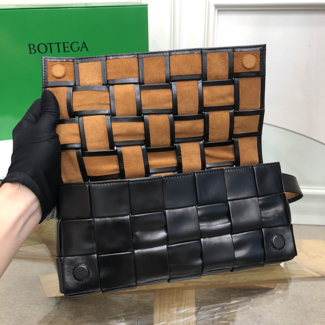 bo*te*ga Ve*ne*ta belt cassette bag-14*28*4cm