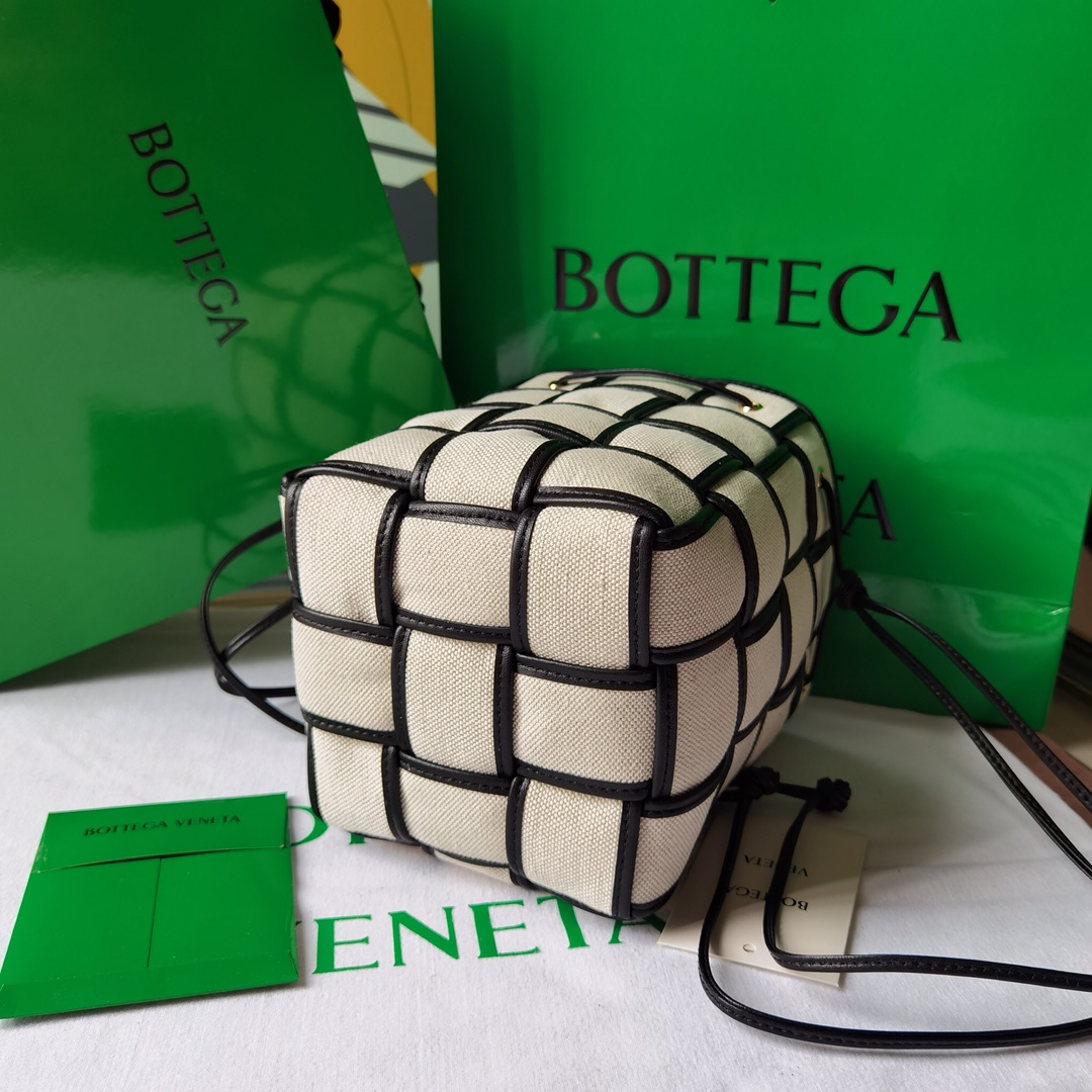 bo*te*ga Ve*ne*ta bucket-18*14*14cm