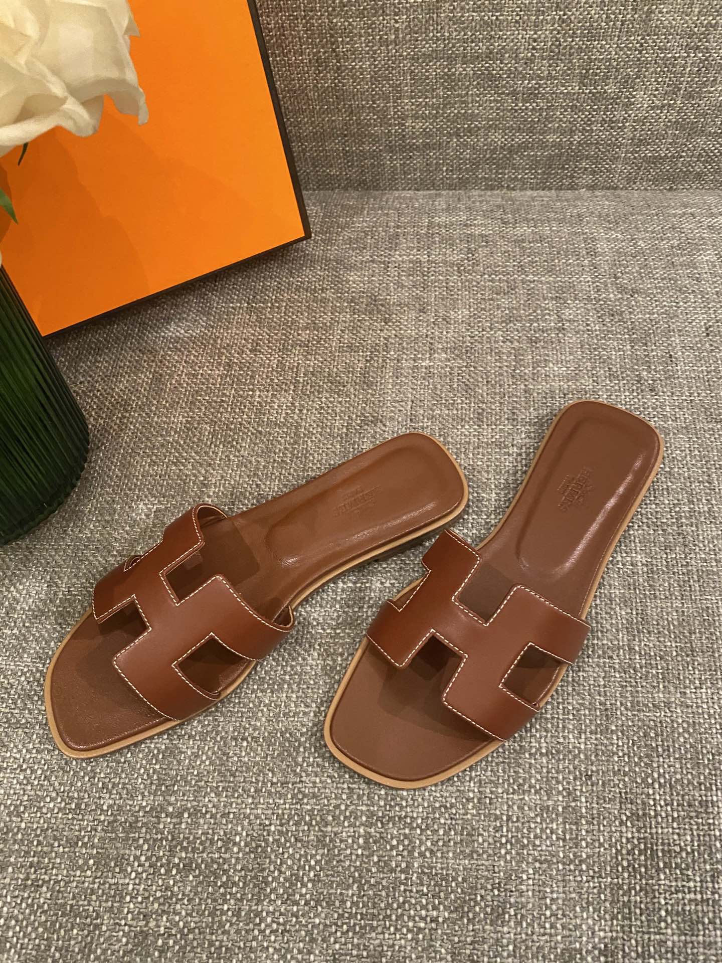 H**mes slippers in smooth leather