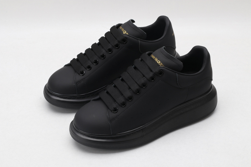 alexander M*Q*en sports shoes