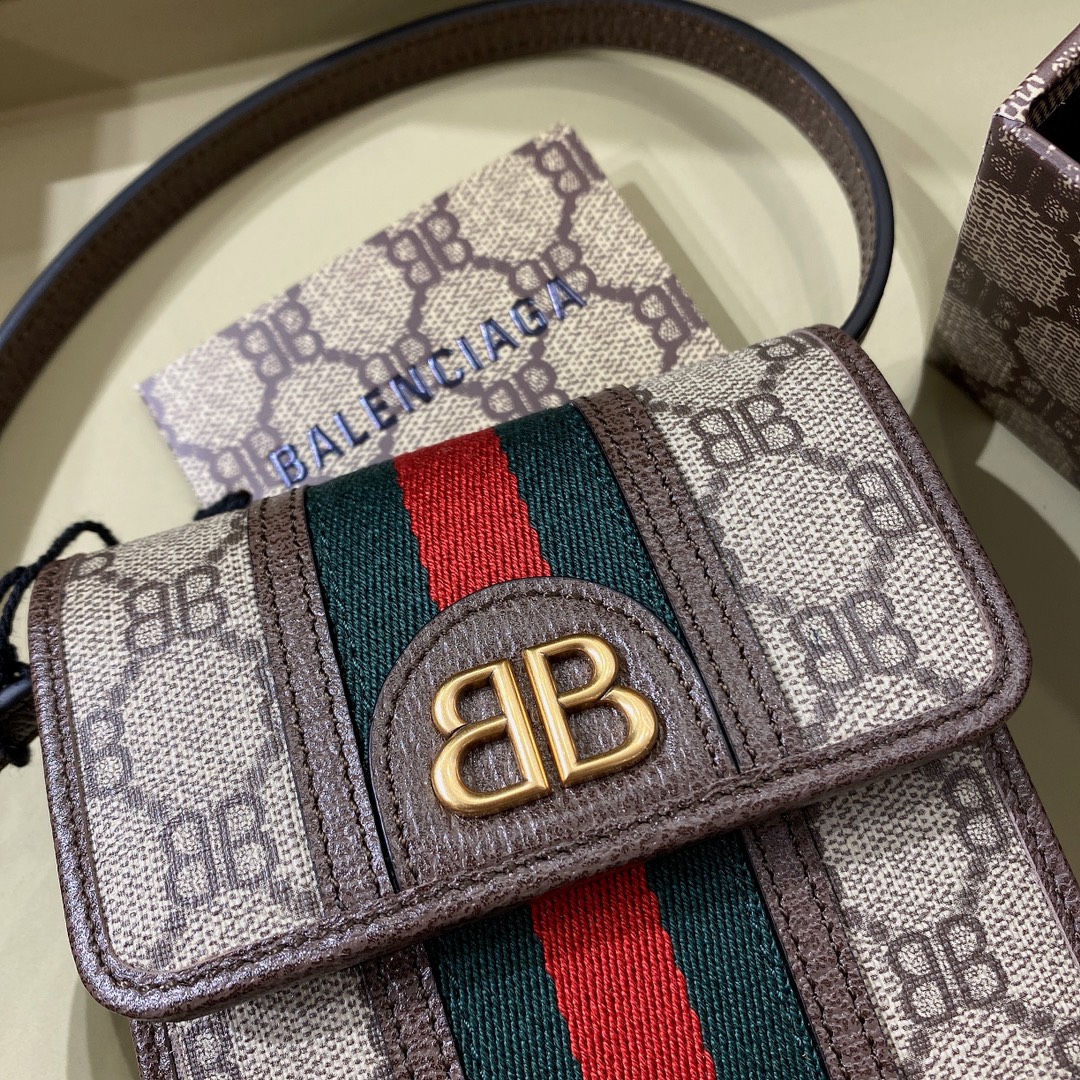 G*u*i&ba*len*cia*ga crossbody bag-11.5x18x3.5cm