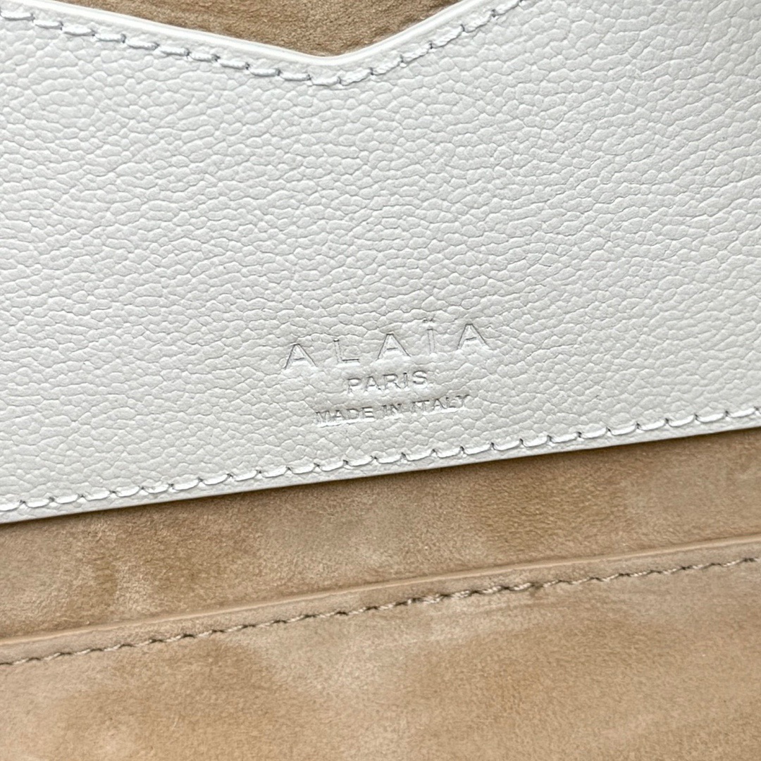 Alaïa Le Teckel "Sausage Dog" Shoulder Bag-32*13*10CM