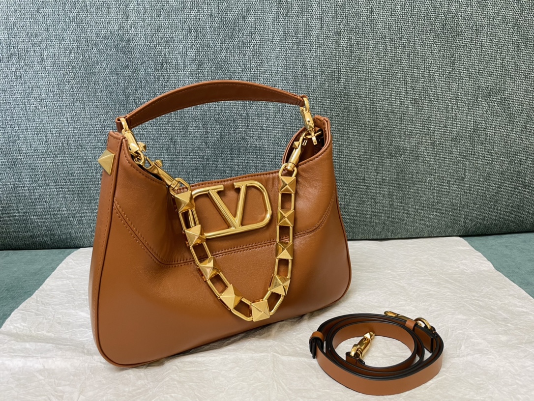 Valentino Garavani StudSign-28*22*7CM