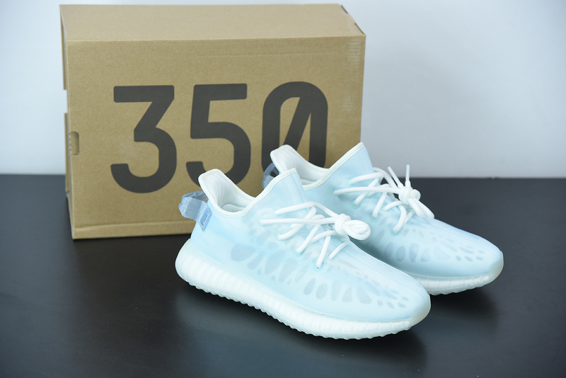 ad*s Y**zy boost 350 v2 sulfur s09d3