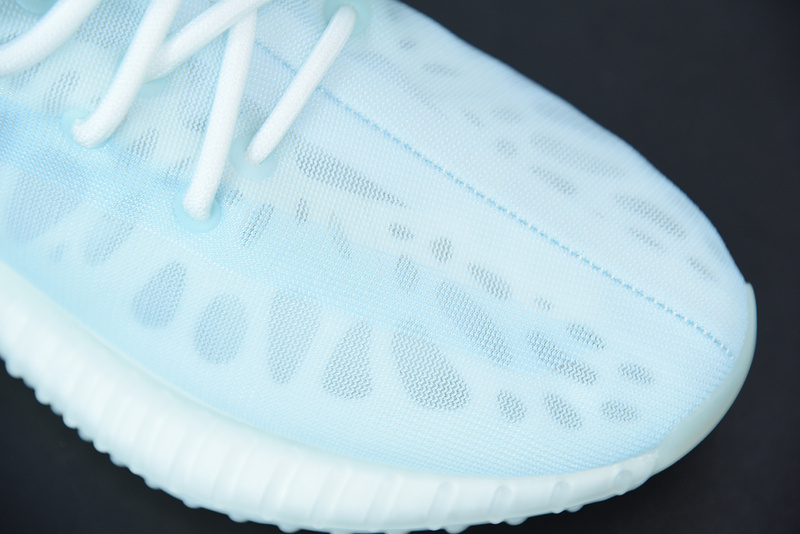 ad*s Y**zy boost 350 v2 sulfur s09d3
