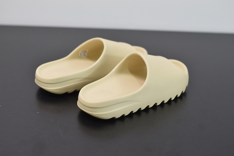 kanye west x ad*s Y**zy slide “resin”fw6345