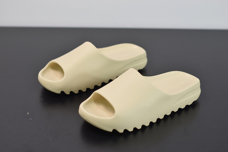 kanye west x ad*s Y**zy slide “resin”fw6345